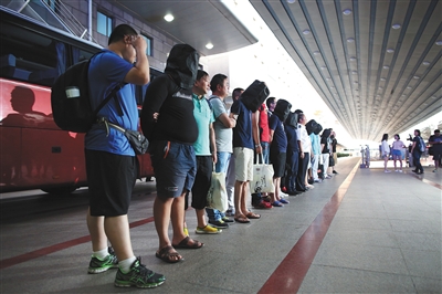 团伙“卖考试答案”骗款近200万 技术公司成帮凶 团伙“卖考试答案”骗款近200万 技术公司成帮凶