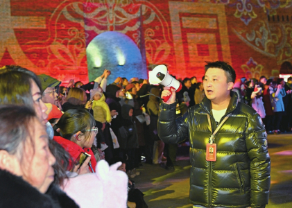 点击放大