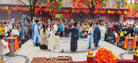 点击放大