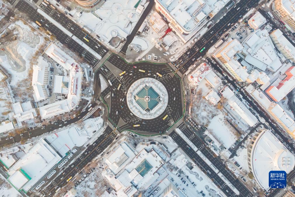 雪后冰城换银装