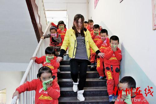 忻州:消防教育从娃娃抓起-忻州在线 忻州新闻 