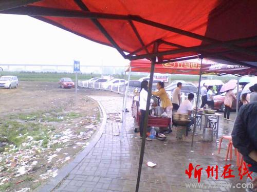 科三考试场地 垃圾成堆-忻州在线 忻州新闻 忻