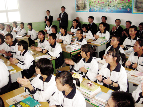 忻州一中50名贫困学子喜圆大学梦-忻州在线 忻