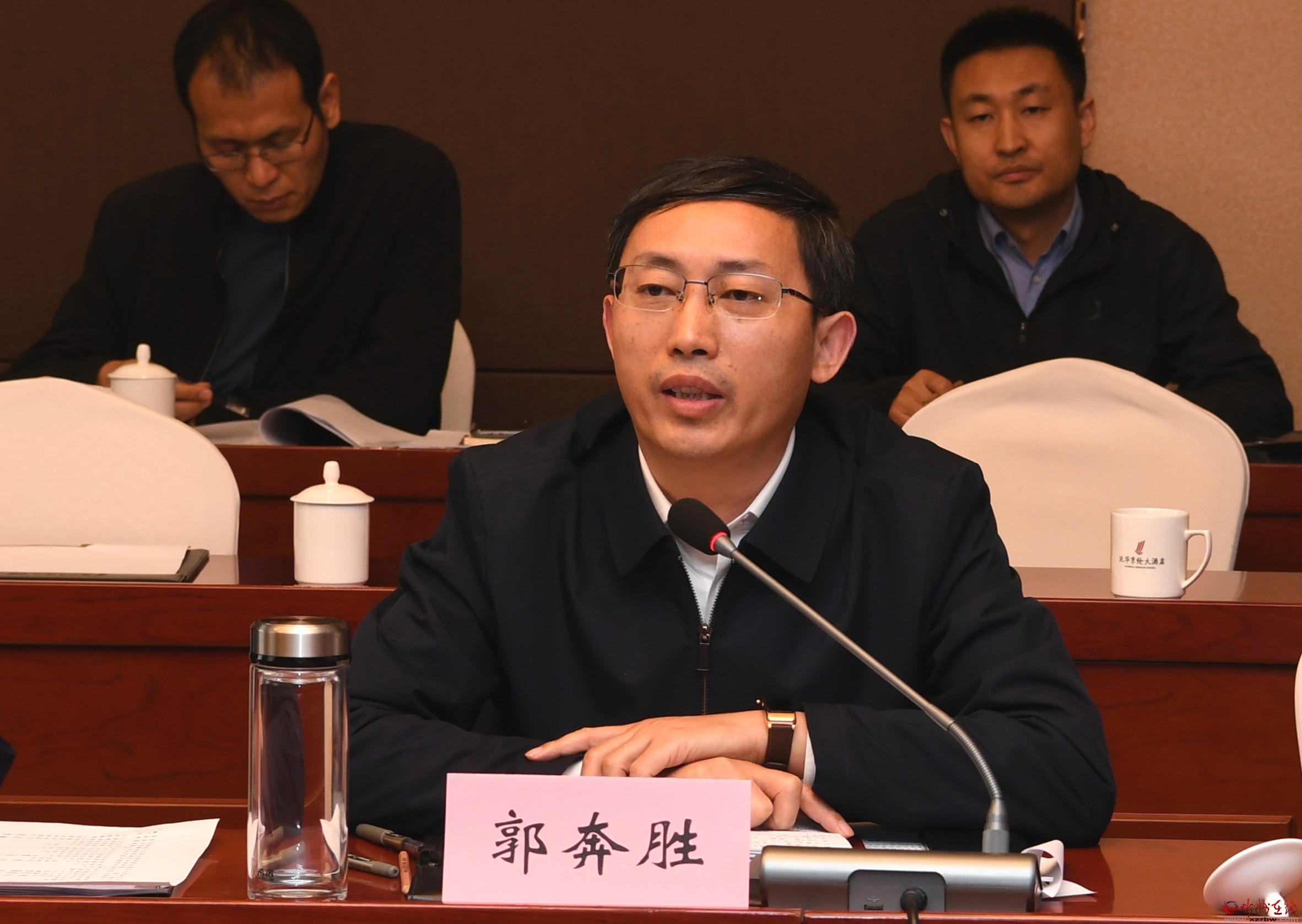 郭奔胜在座谈会上.刘纪森 摄